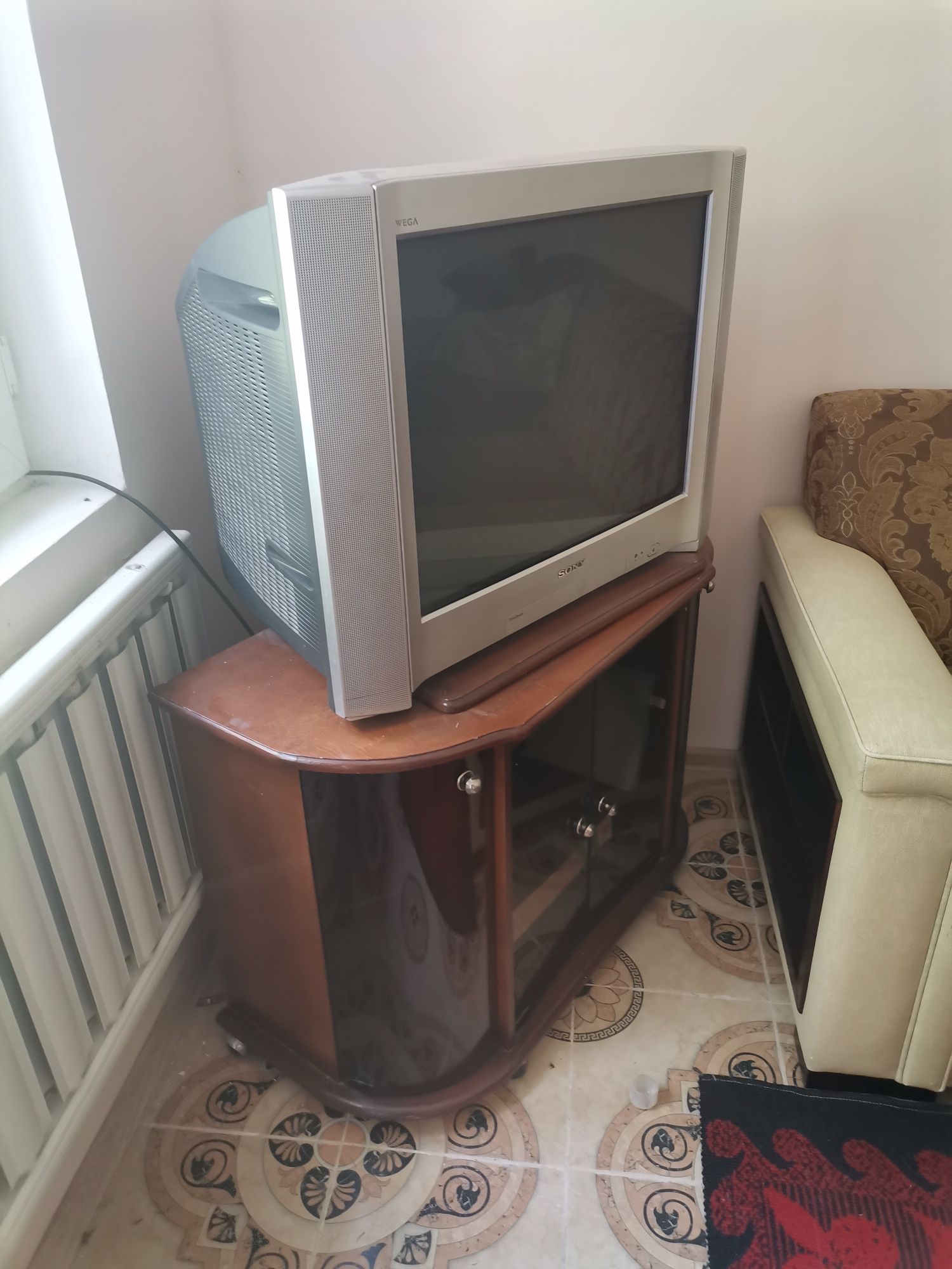 Продам телевизор Sony Trinitron