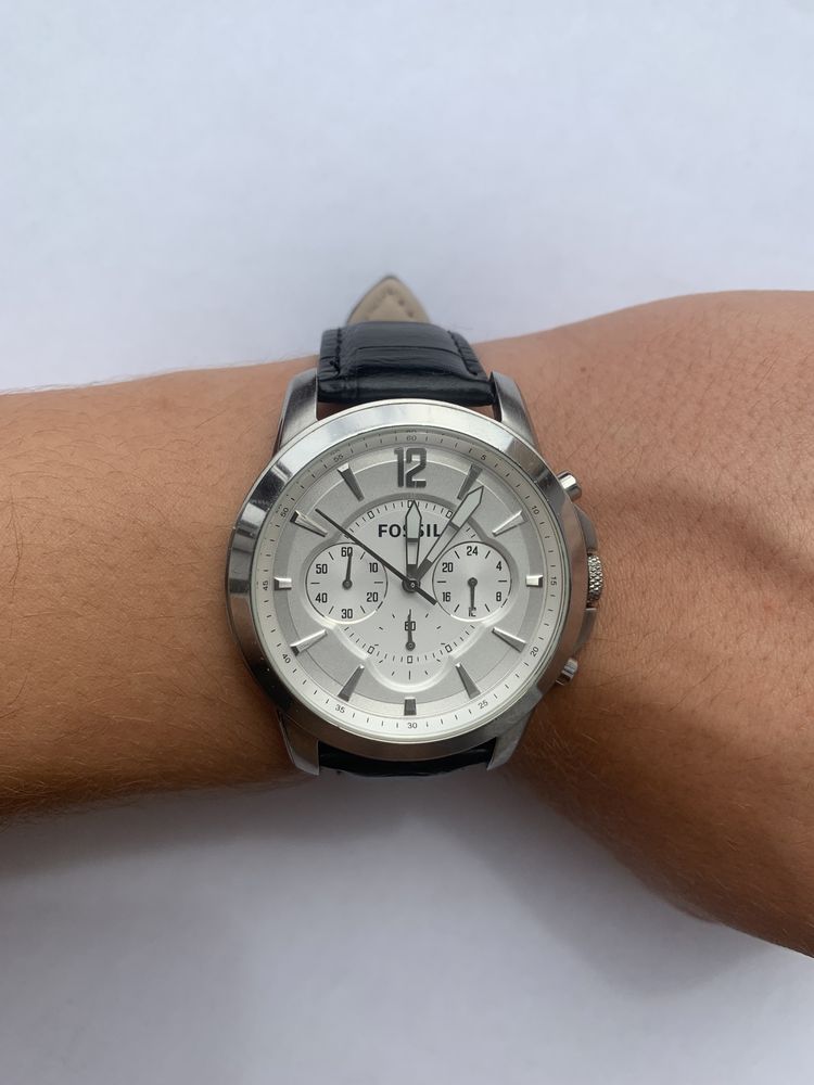 Fossil fs-4647 часы