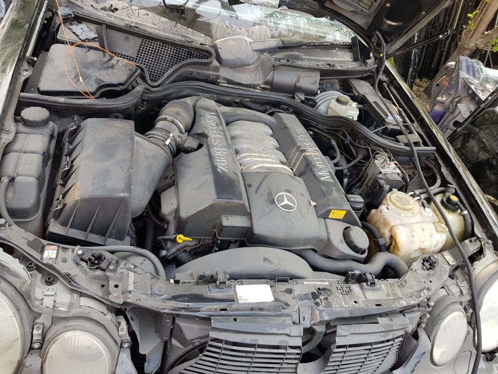 Автозапчасти мерседес 210