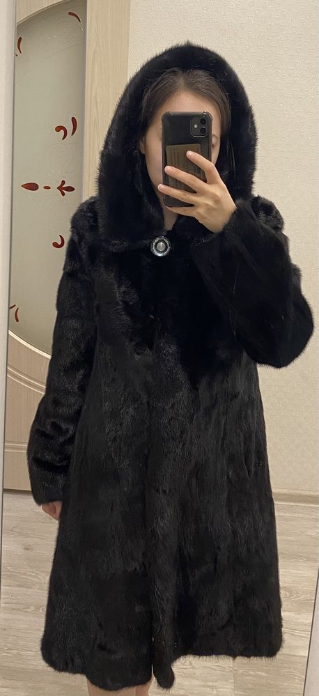 Продам норковую шубу