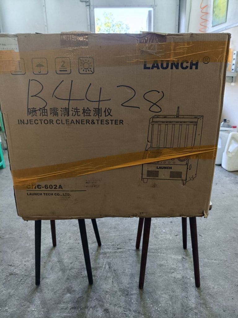 Продам аппарат для очистки форсунок Launch  CNC 602a новый, недорого