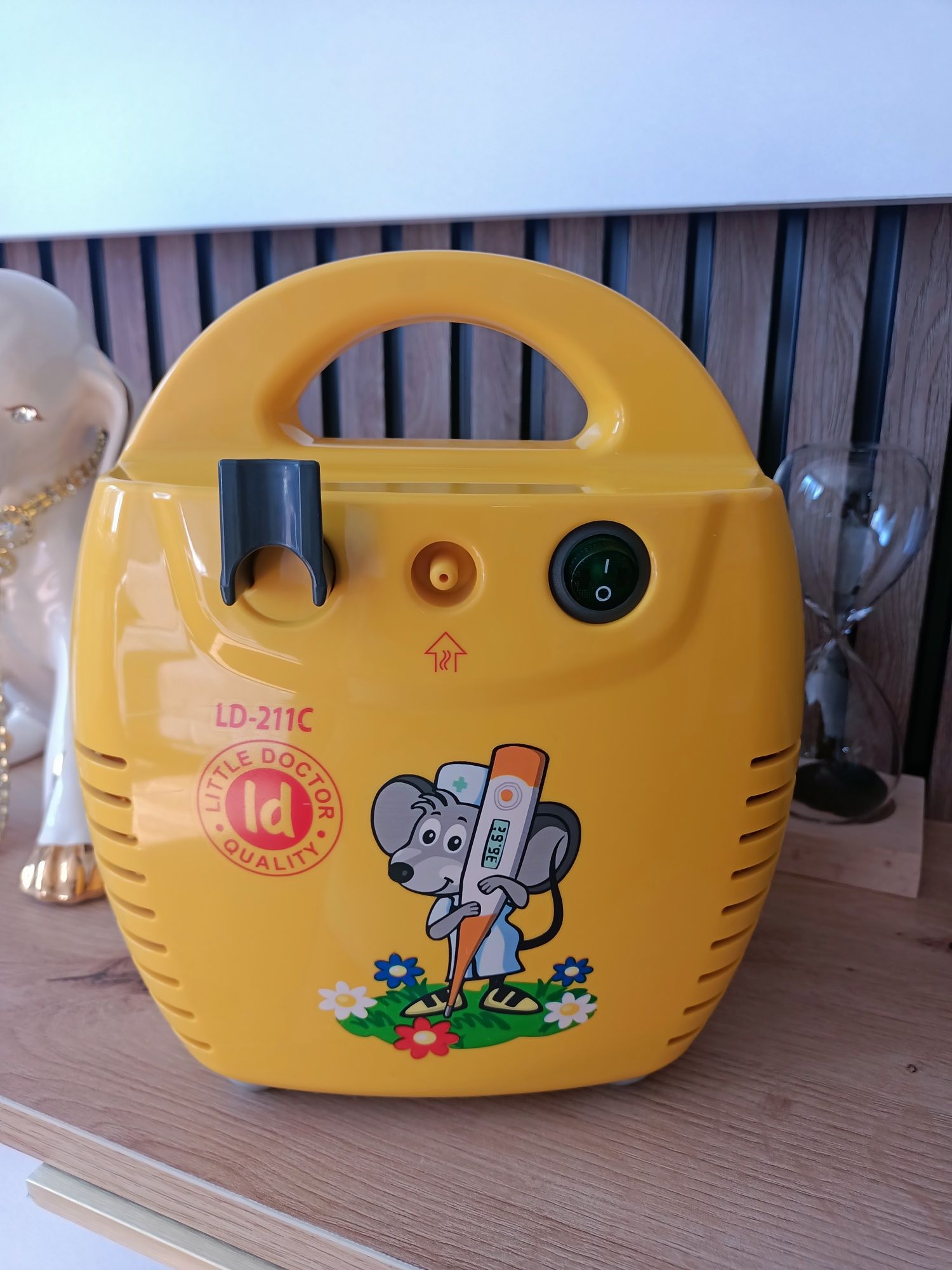 Продам ингалятор Little doctor
