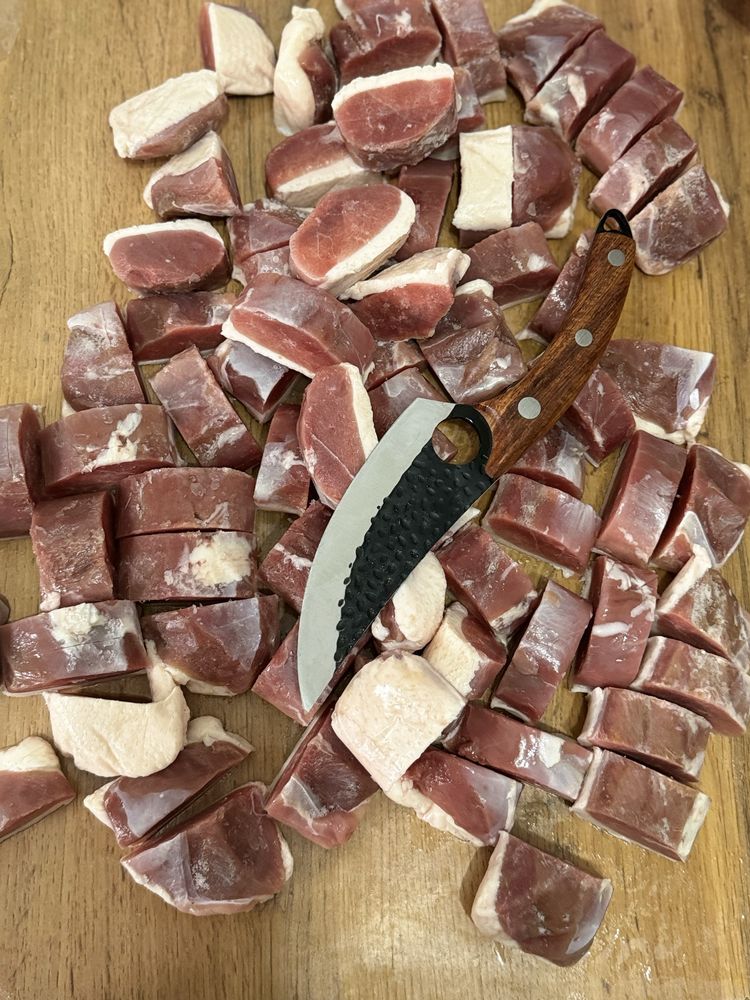 Маринованный шашлык из утки с шампурами