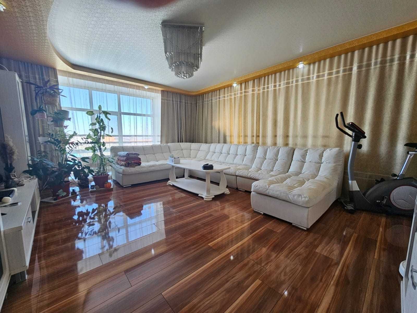 Продам шикарную 3ком. квартиру в р-не Алтын Арман