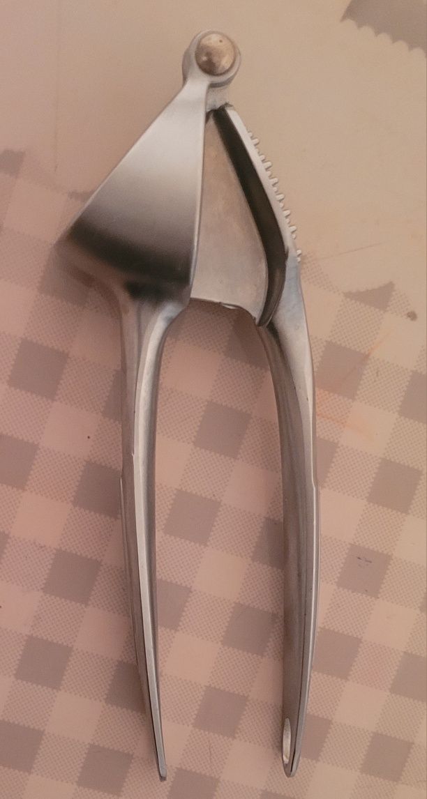 Пресс для чеснока