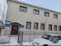 Сдам в аренду 1 этаж двух этажного здания