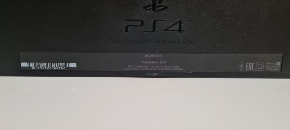 Sony Playstation 4 (1Tb), 1 джойстик