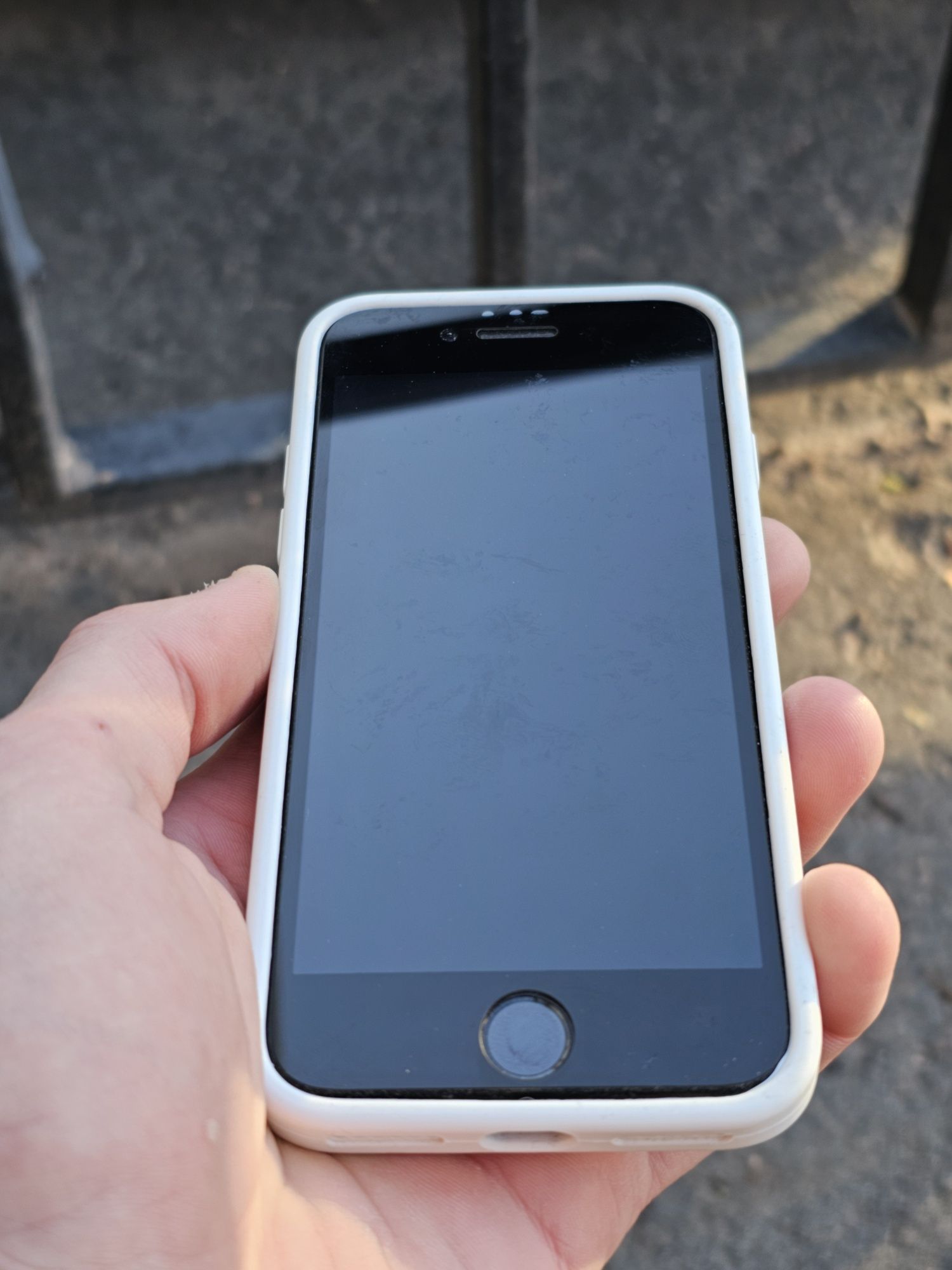 iphone se2020 срочно!!!