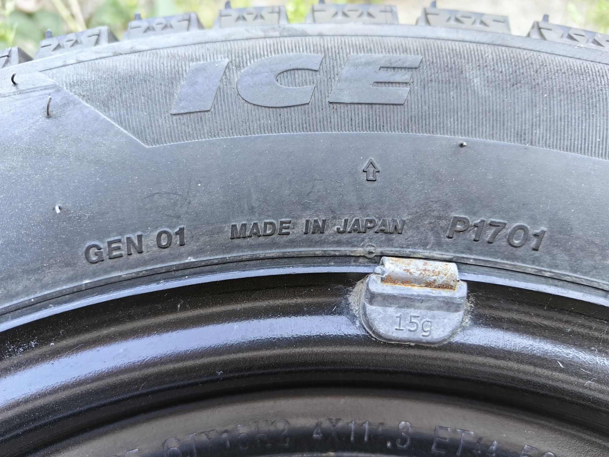 Комплект зимних шин Bridgestone Blizzak Ice + диски