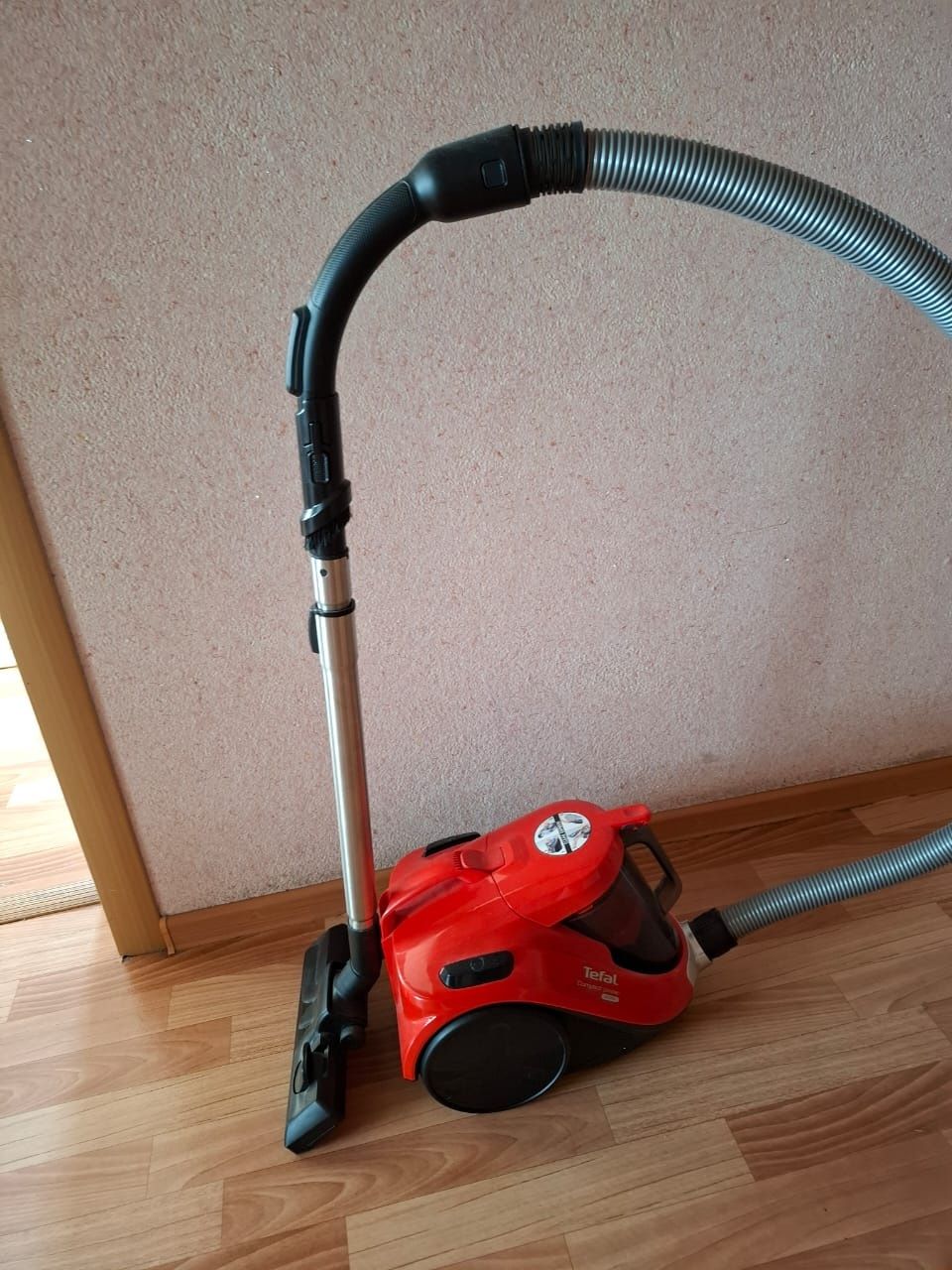 Пылесос "Tefal" для дома