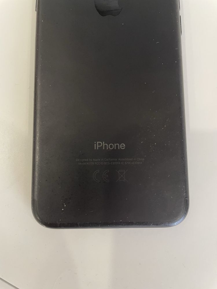 iPhone 7 в отличном состоянии