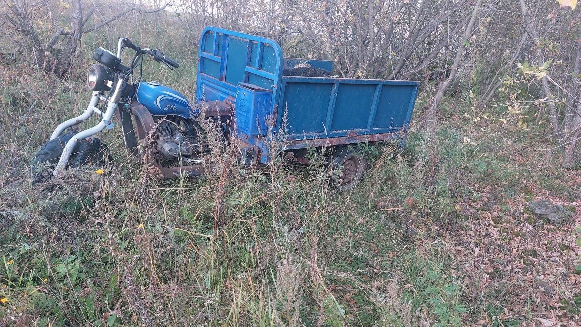 Продам трицикл(грузовой мотоцикл)