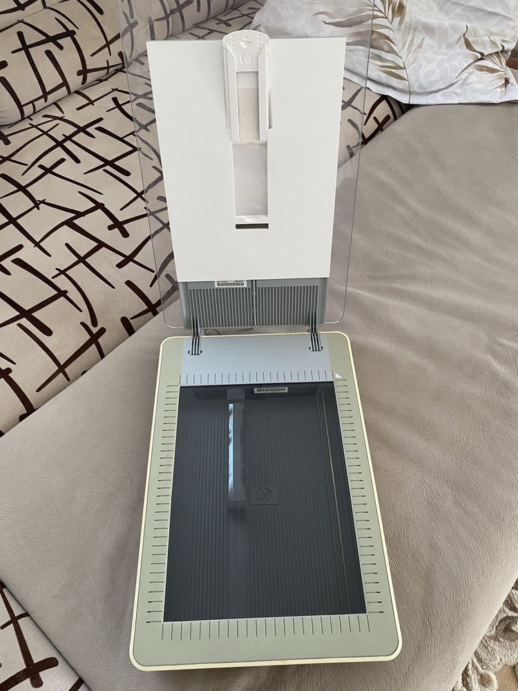 Сканер с новым картриджем HP scanjet G2710