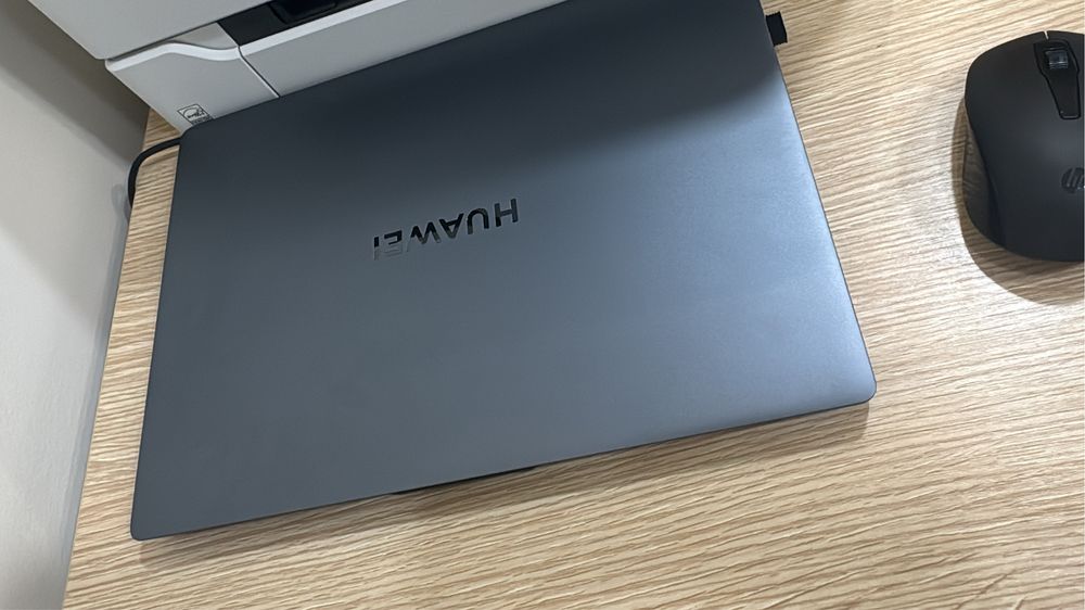 Продам ноутбук Huawei Matebook D14. Пользовалась всего 2 месяца.