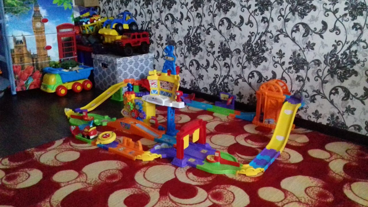 Продам гоночную трассу Vtech