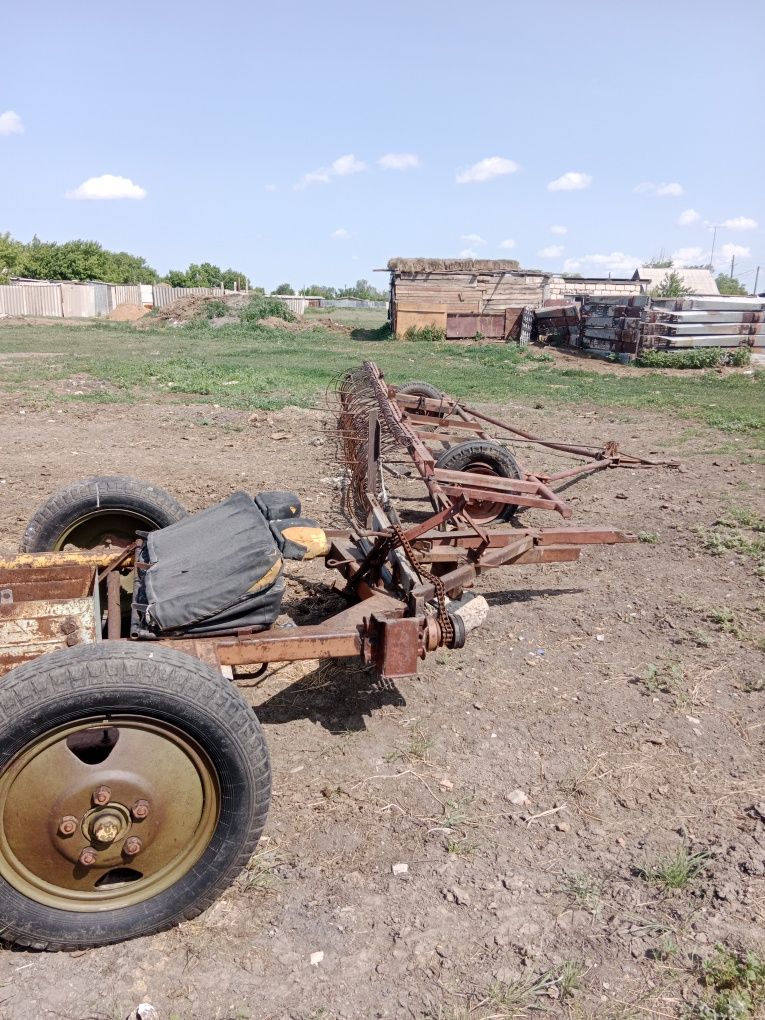 Продам косилку двух бруску, также жатку переделанную под косилку сено