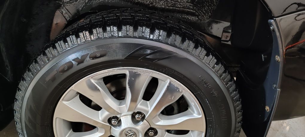 275/60/20 зимняя шина toyo
