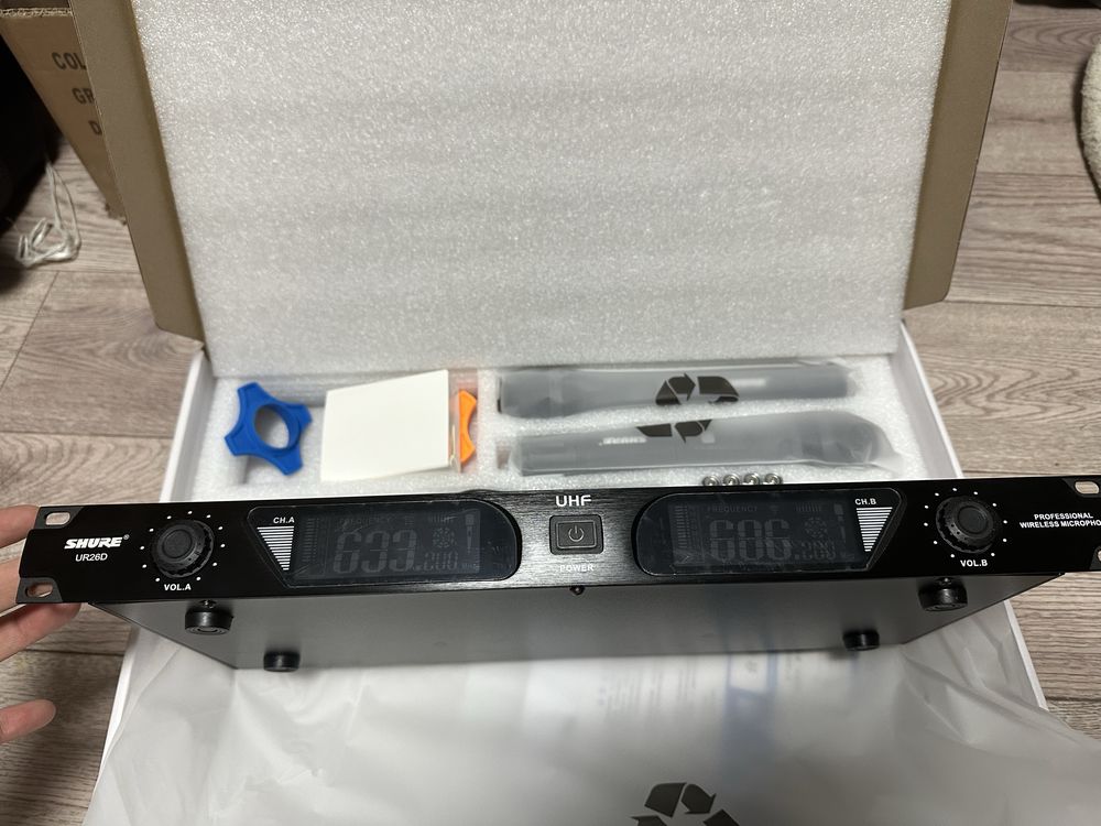 Двойной Радиомикрофон Shure UR26D