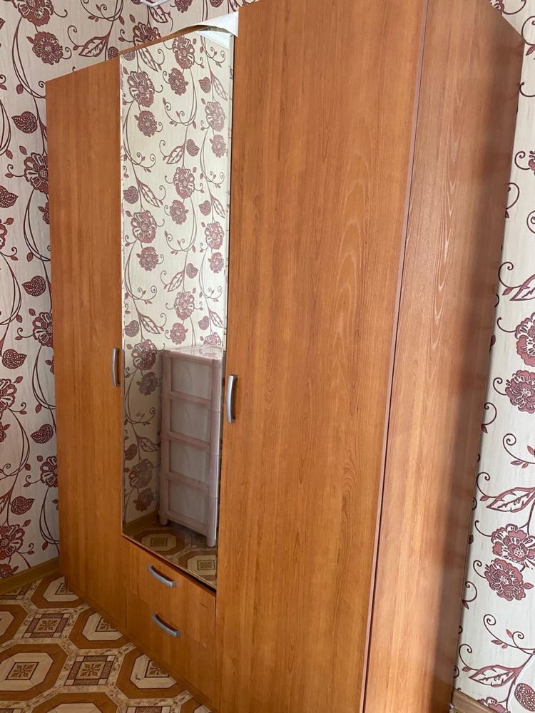 Шкаф в идеальном состоянии, б/у