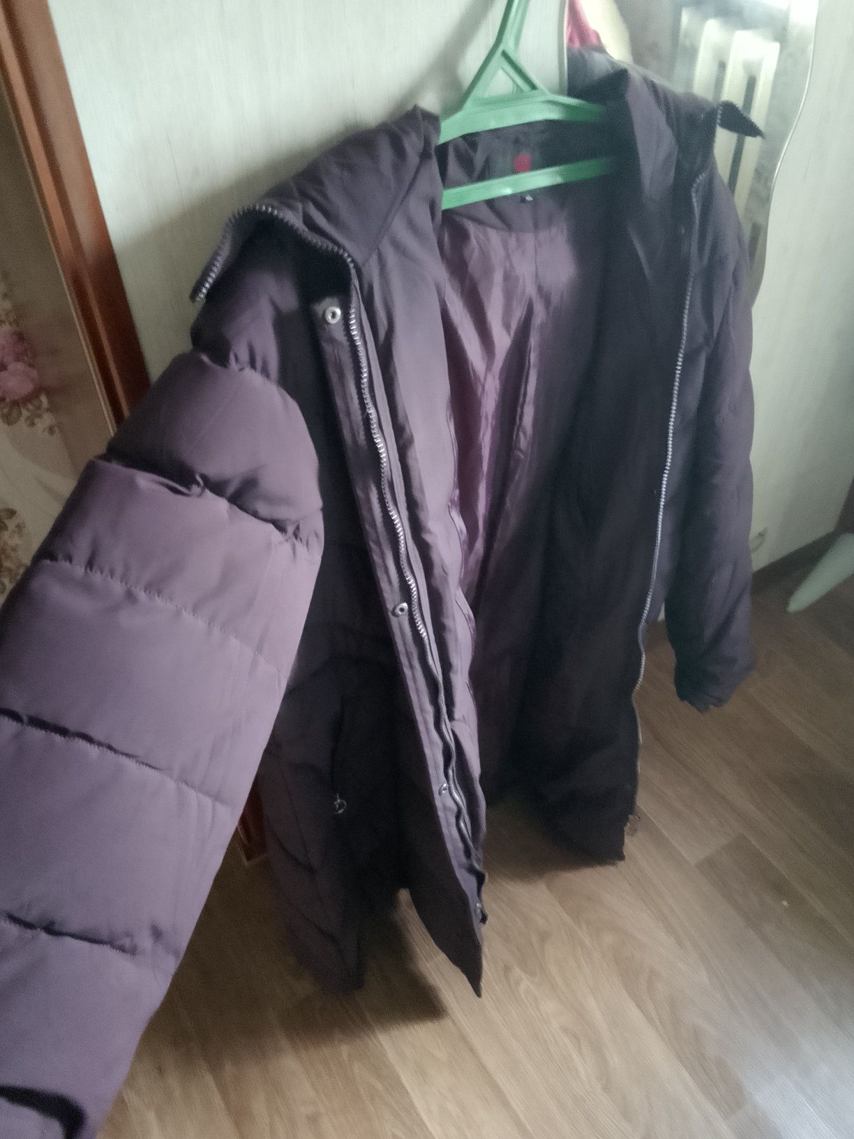 Продам куртку зимнюю новую