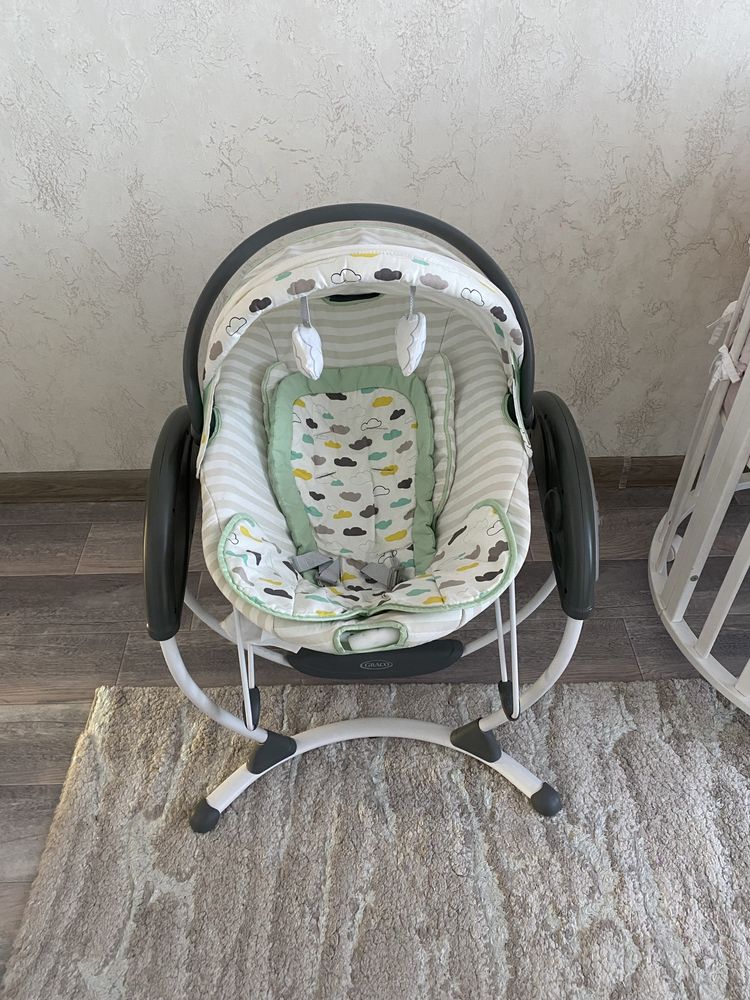 Качалка Graco
