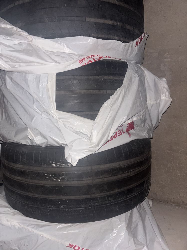 Продам автошины 225/40/20 передний