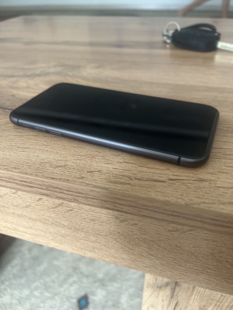 İphone 11 128гб  79% акб