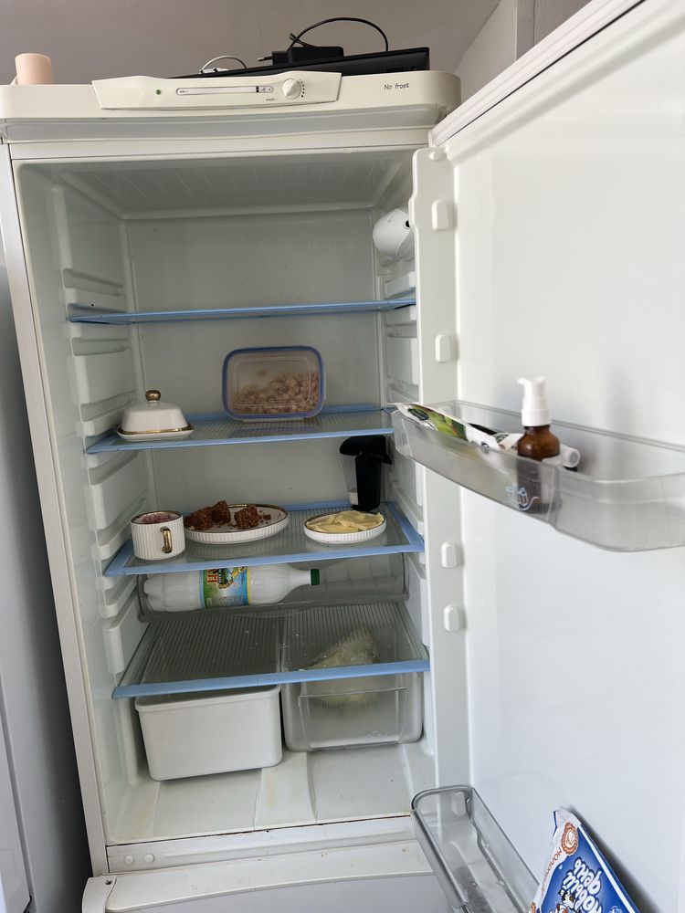 холодильник Indesit