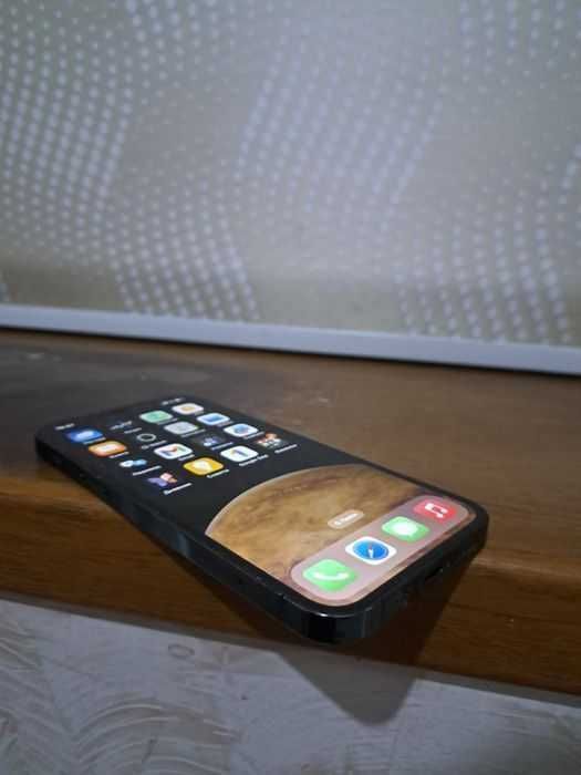 Iphone 12 pro, в хорошем.