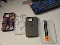 iPhone 15 Pro Max Стекло Spigen и 3 чехла на