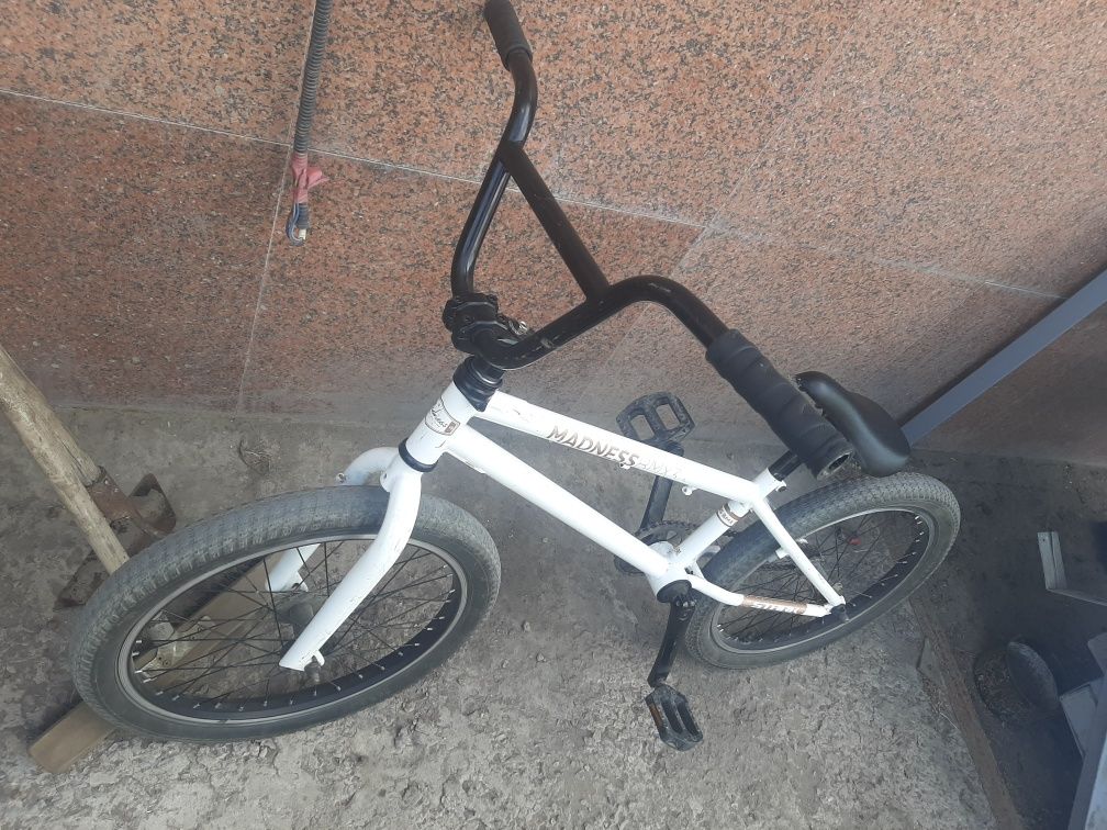 продам BMX белый