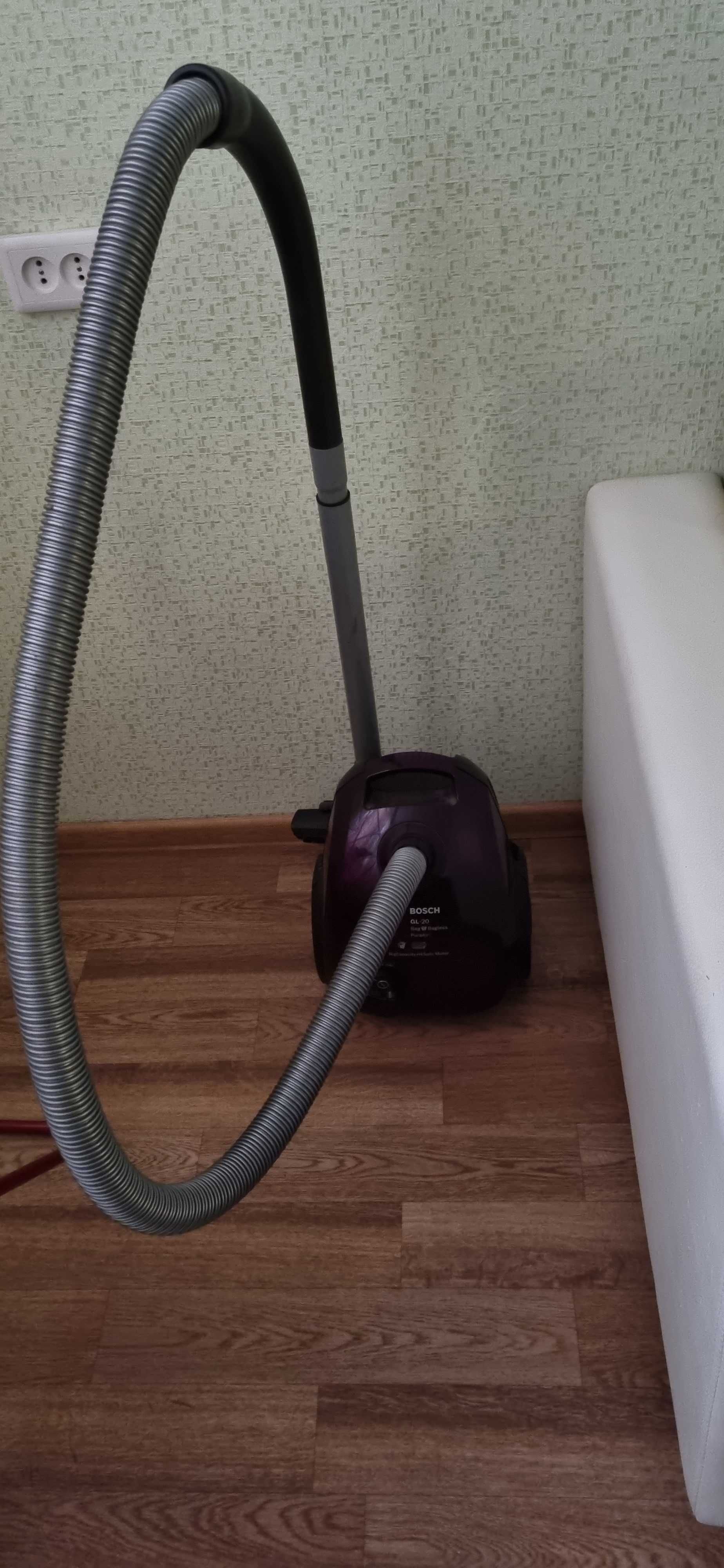 Пылесос продам недорого
