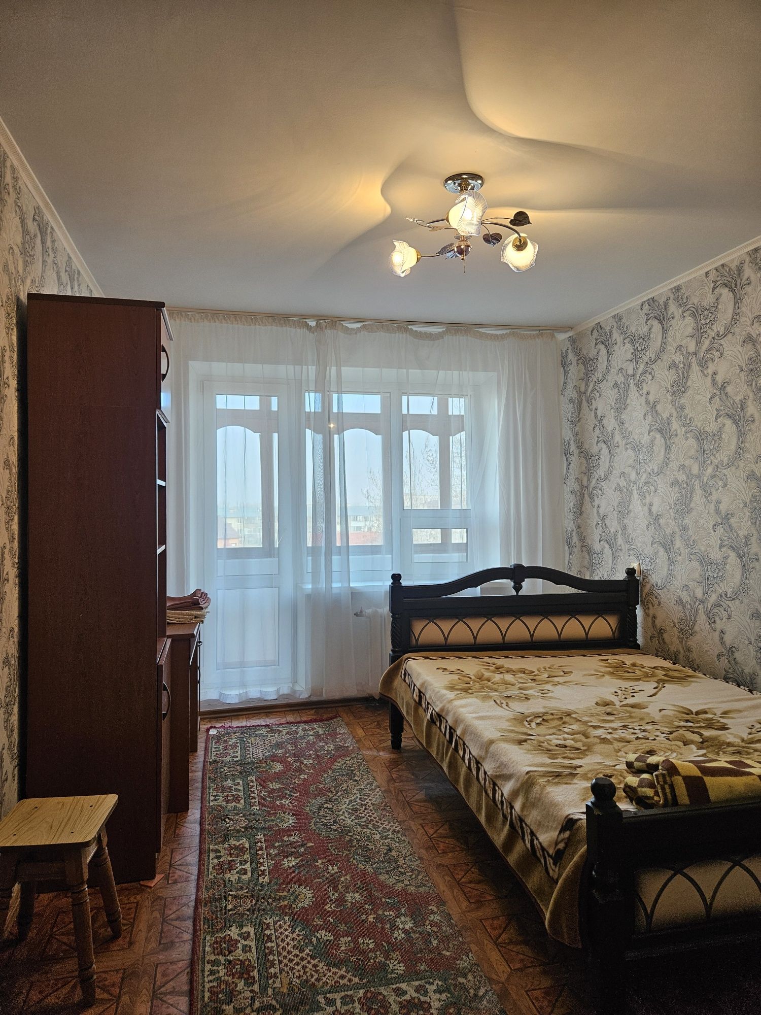 2х ком квартира район 3 школа (Саяхат)