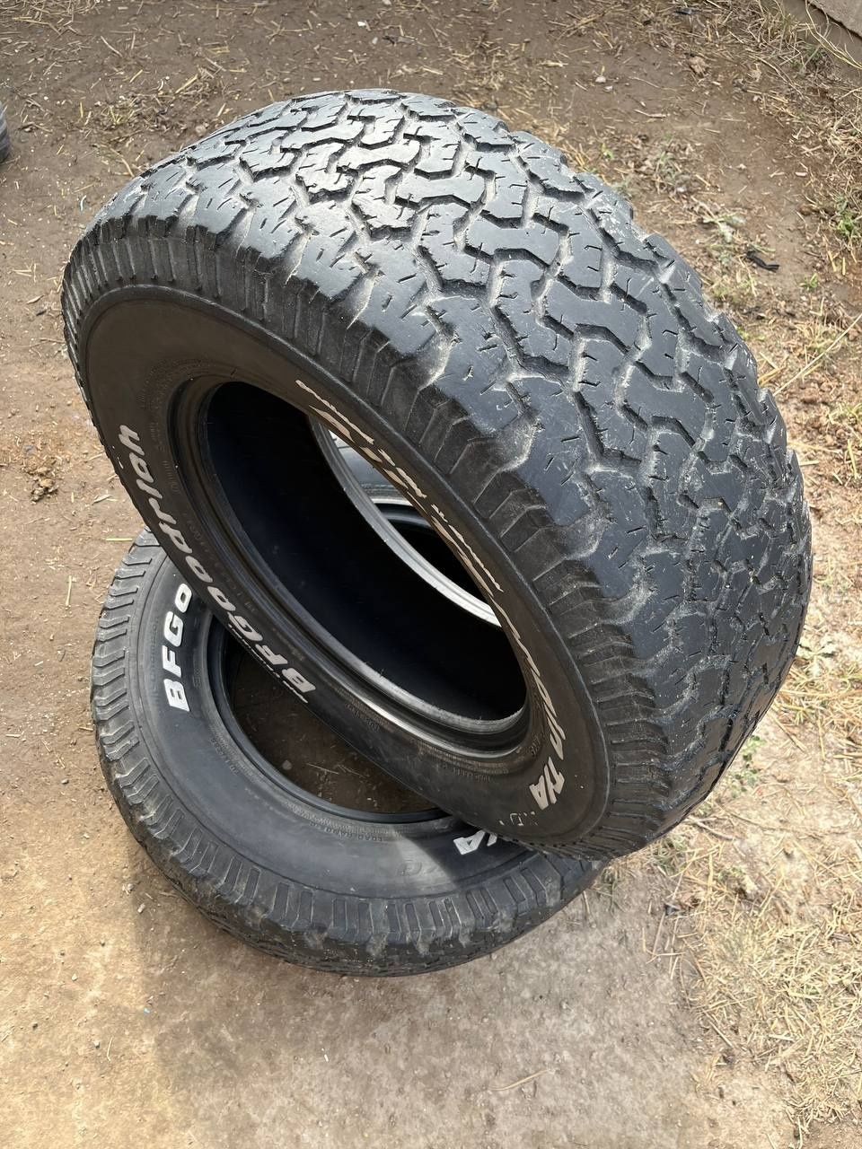 Шина BFGoodrich 265/70 r17 
2шт 20 000тг