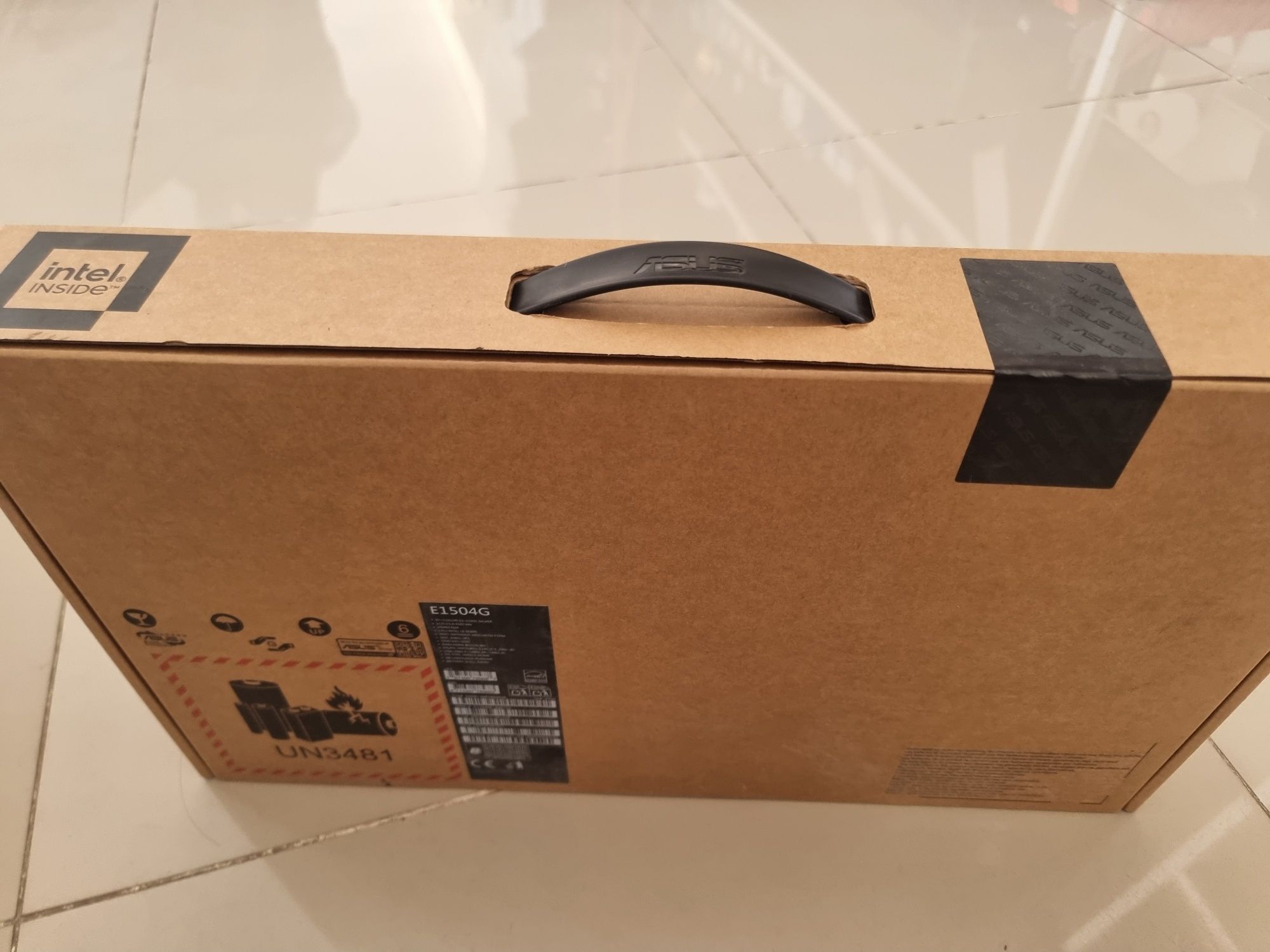Ноутбук ASUS VIVOBOOK в упаковке НОВЫЙ!