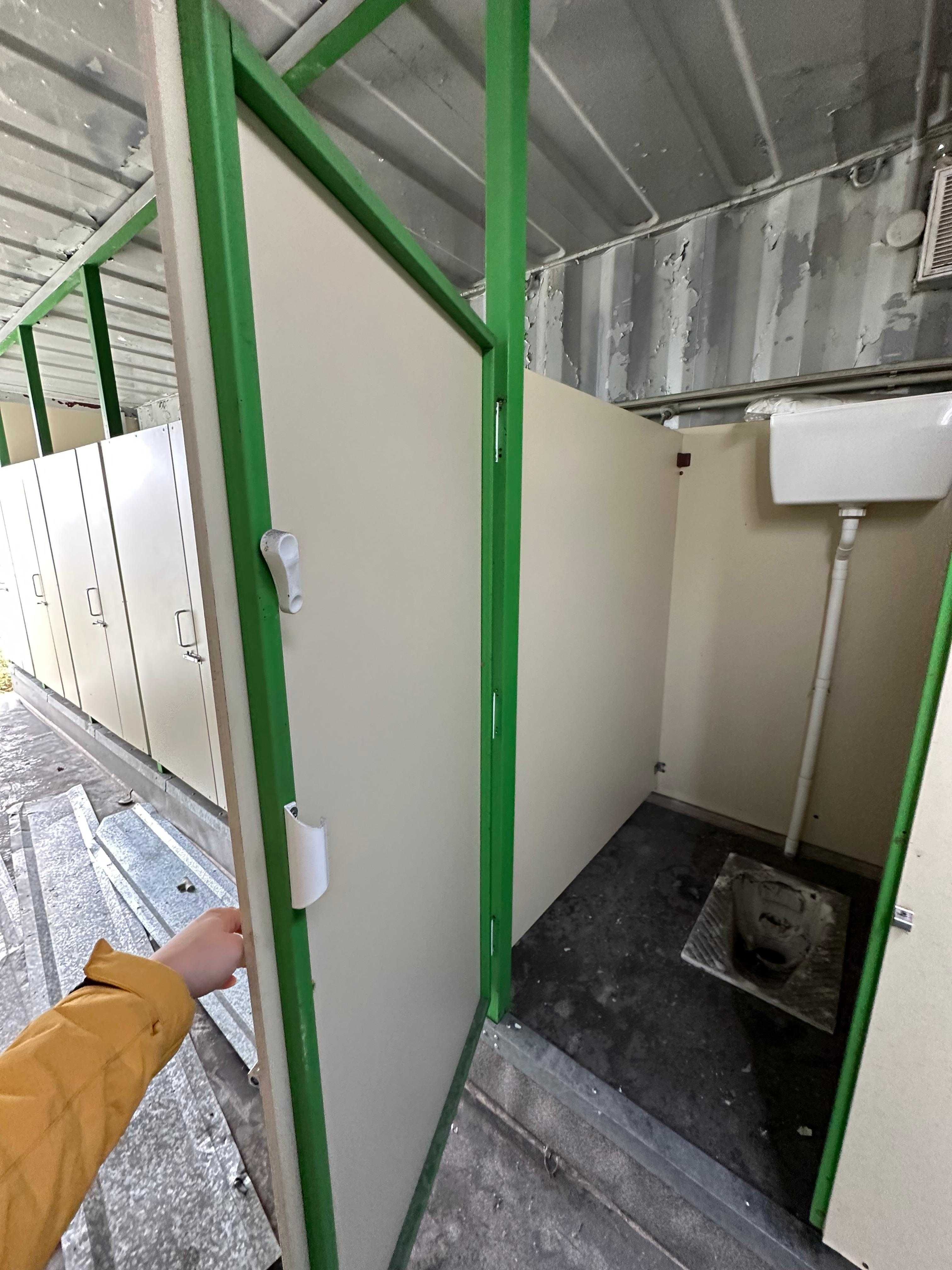Модуль сантехнический на базе 4*20 фут. контейнеров (туалет).