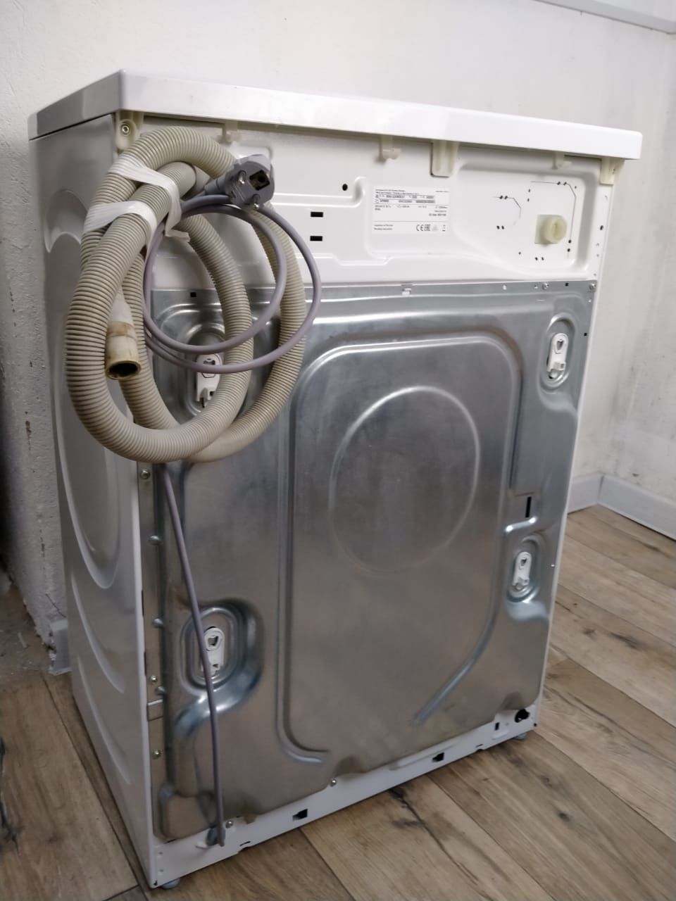 Стиральная МАШИНА BOSCH 7KG 2024 года/в идеале/без ремонта