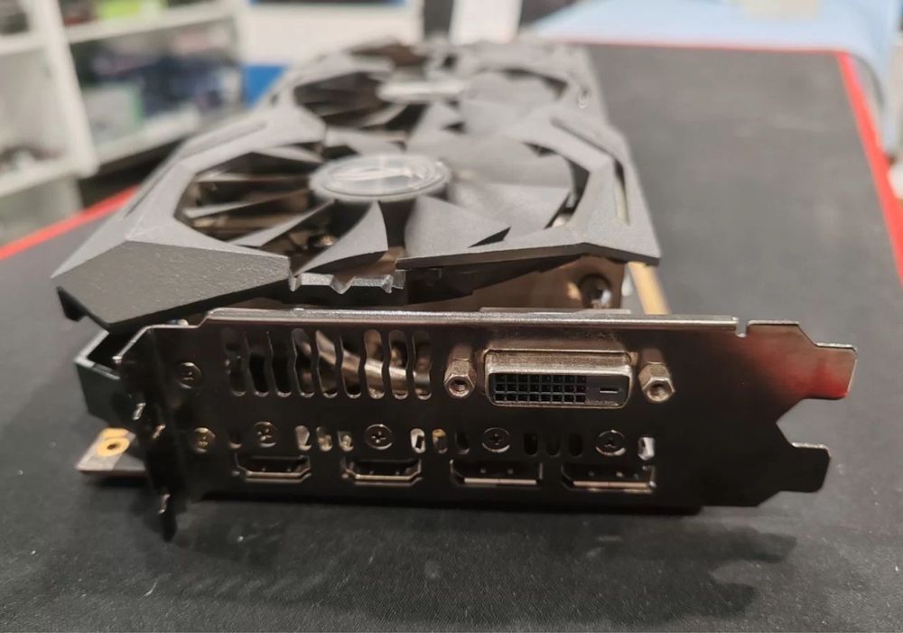 Видеокарта ASUS ROG STRIX GTX 1080 Ti O11GB geforce