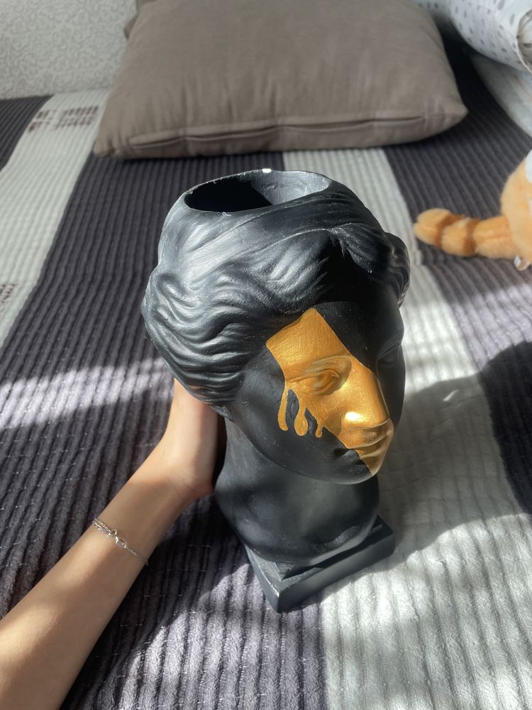 Продам кашпо голова Евы