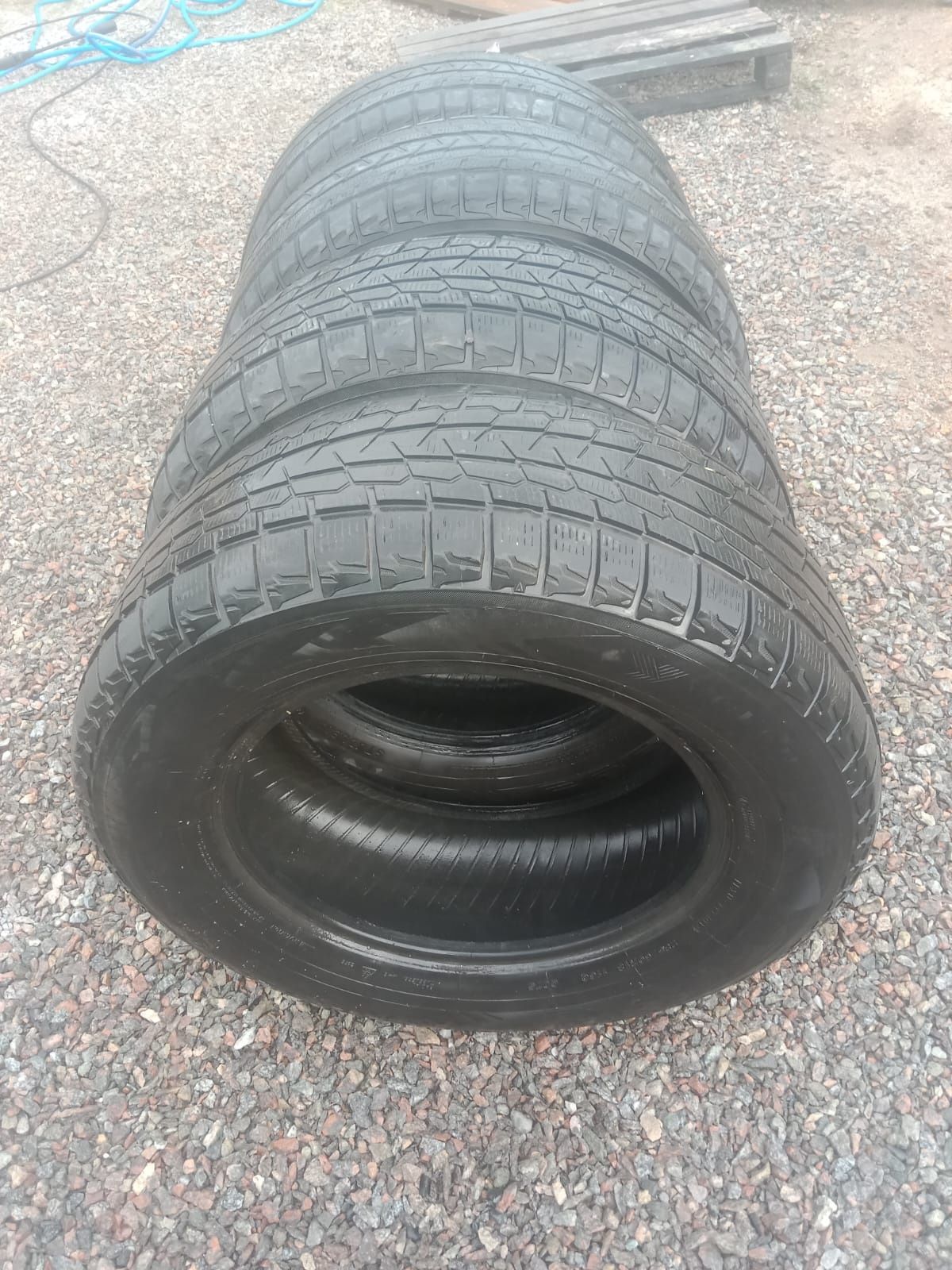 продам 4 шины 285/60 R18