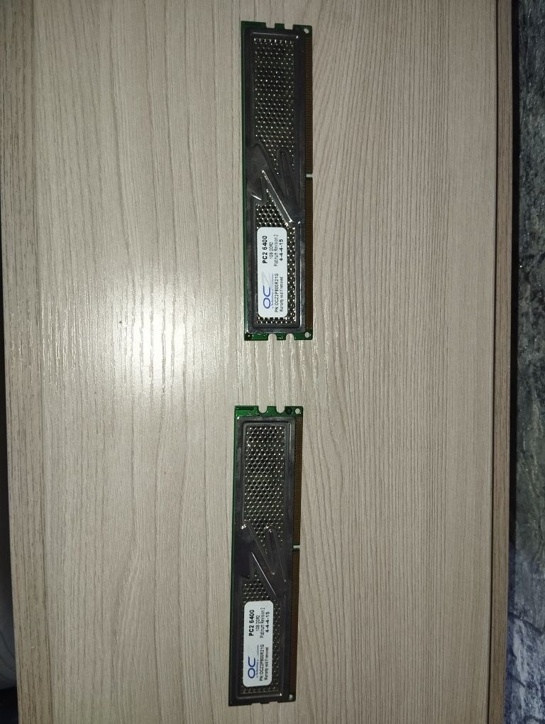 OCZ Platinum revision 2 по 1GB каждый