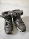 Продам зимние сапожки Ugg
