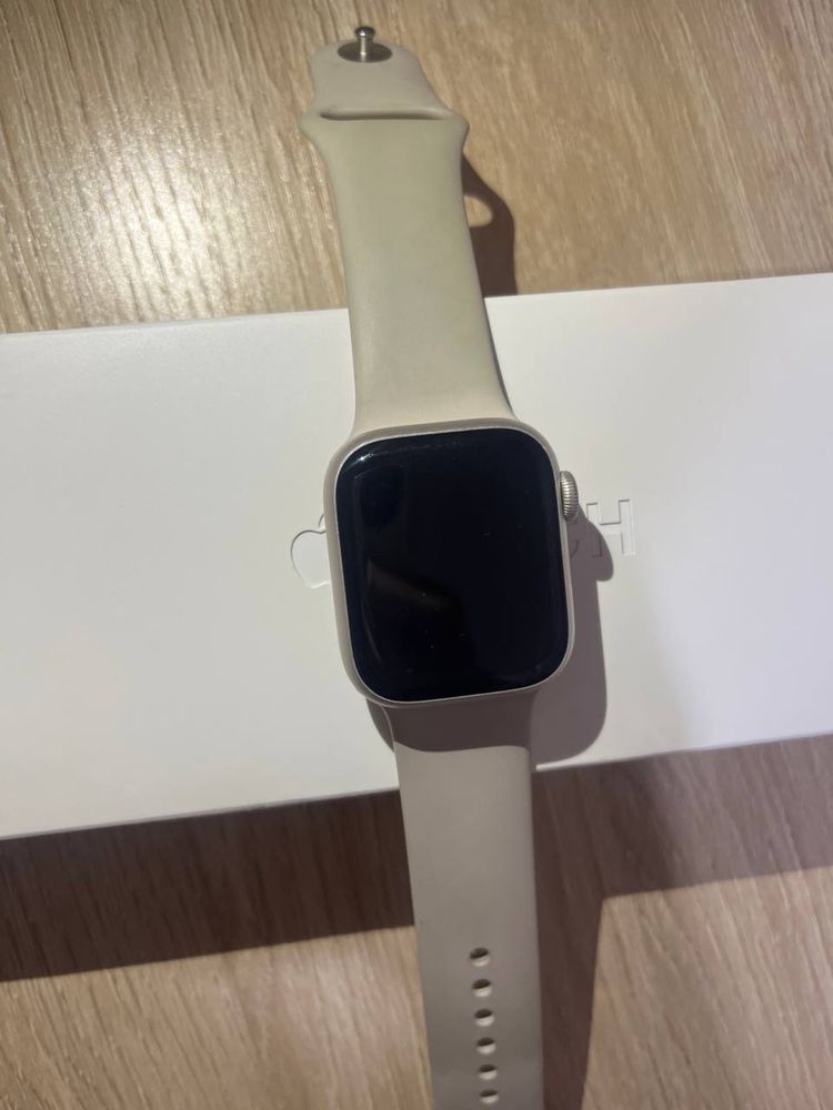Часы AppleWatch 8 серии