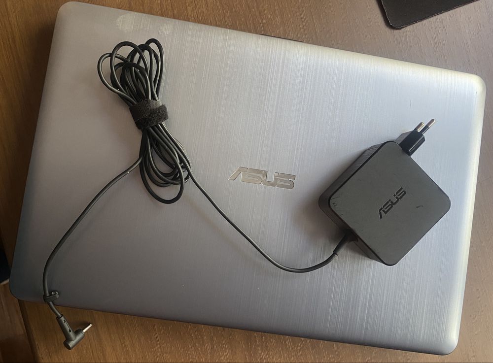 Ноутбук ASUS X540LA | i3 / SSD 240ГБ / 4ГБ ОЗУ