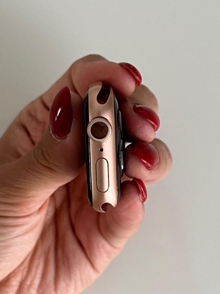 Смарты часы- Apple watch series 5 40мм золото