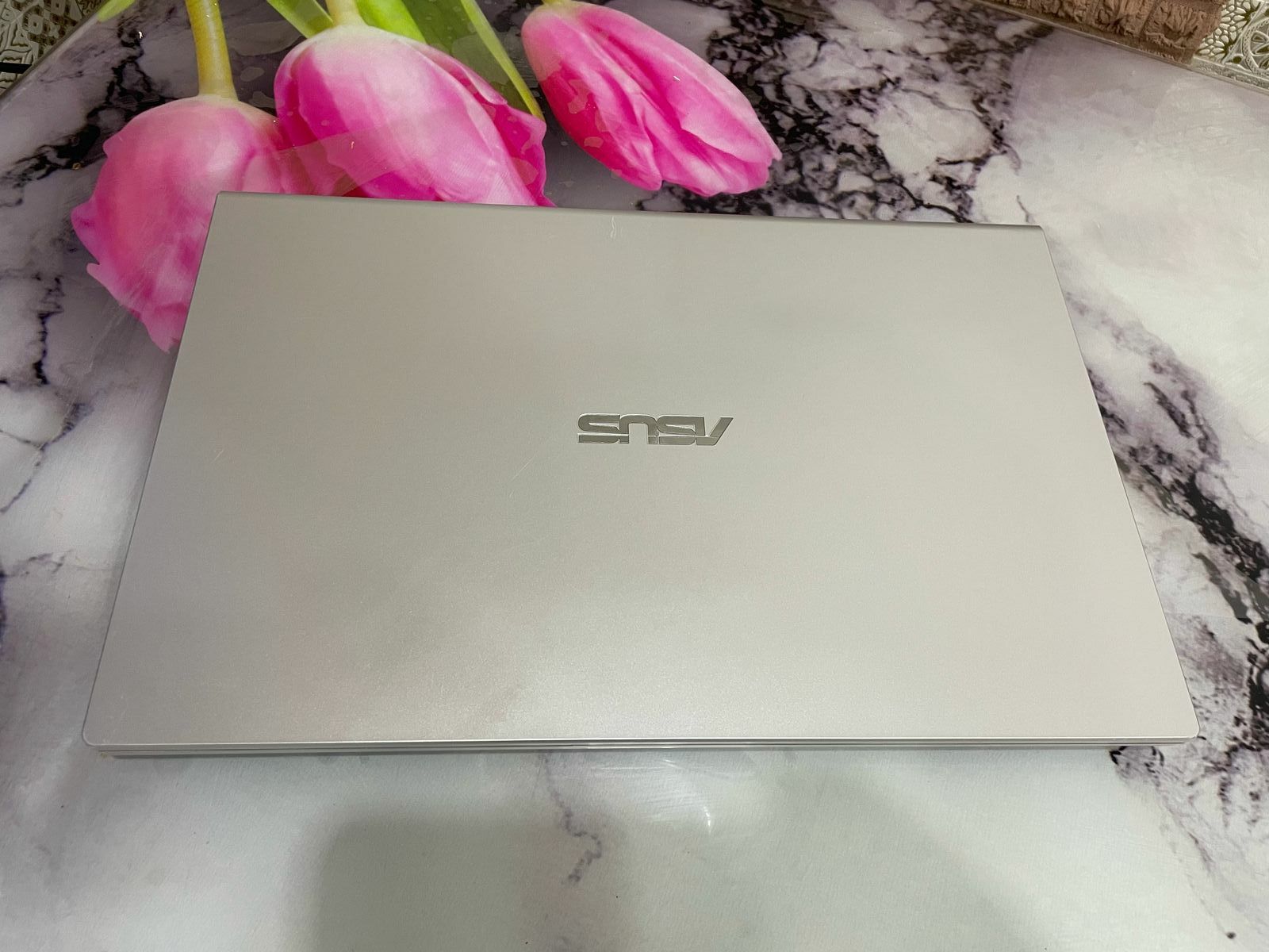 Продам современный ноутбук Asus Ryzen 3 сумка мышка