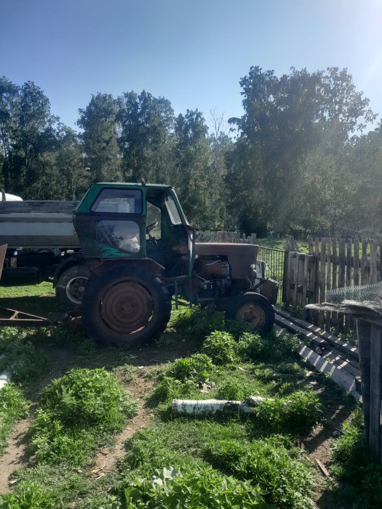 Срочно продам Трактор Т25