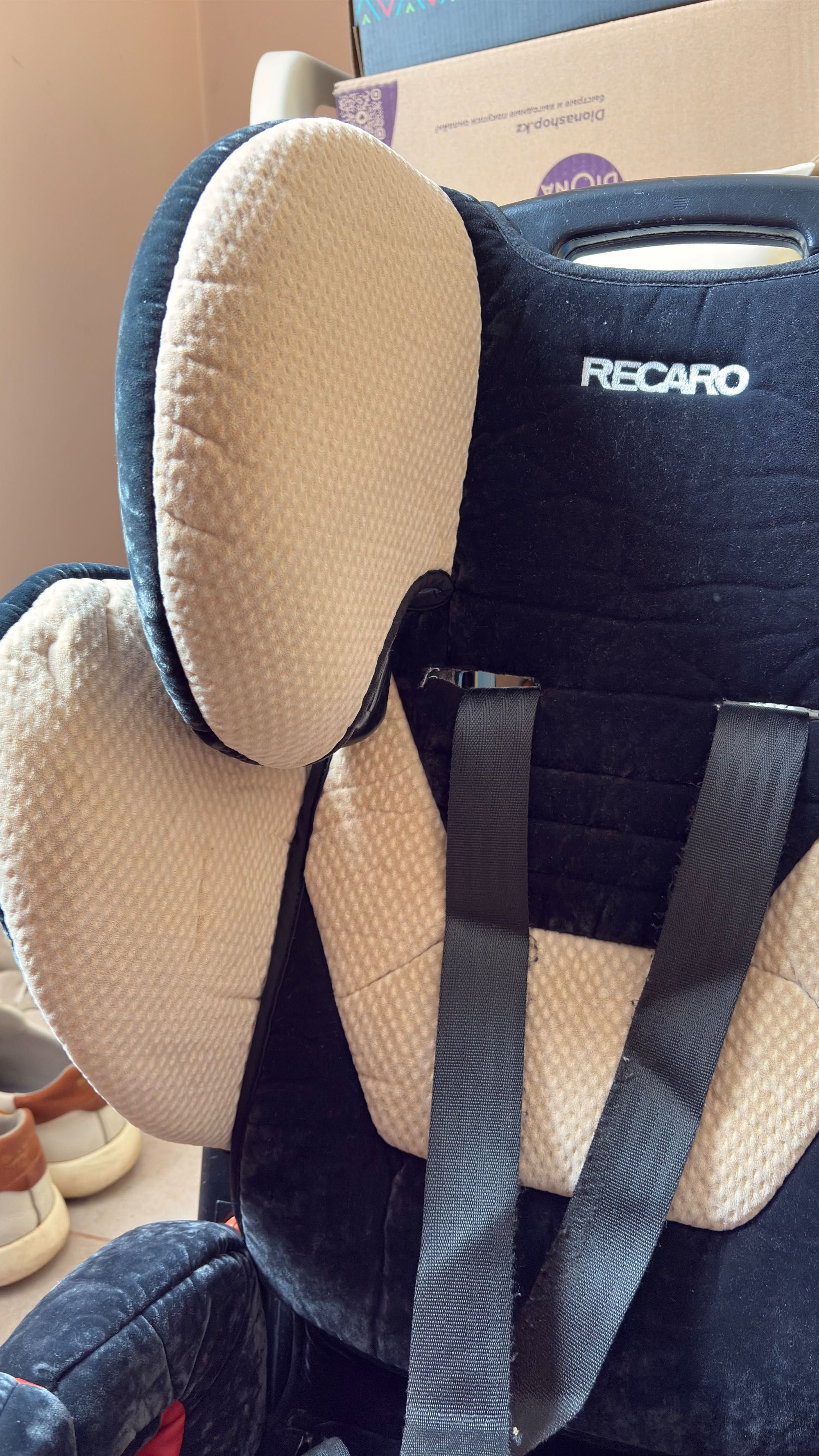 Детское автомобильное кресло Recaro Young Sport 9-18 кг. б/у