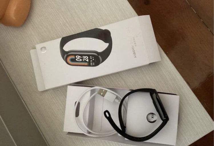 Xiaomi mi band 8