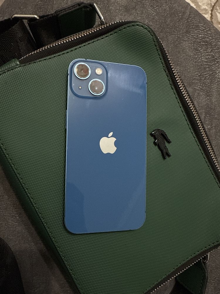 iPhone 13 akb79%